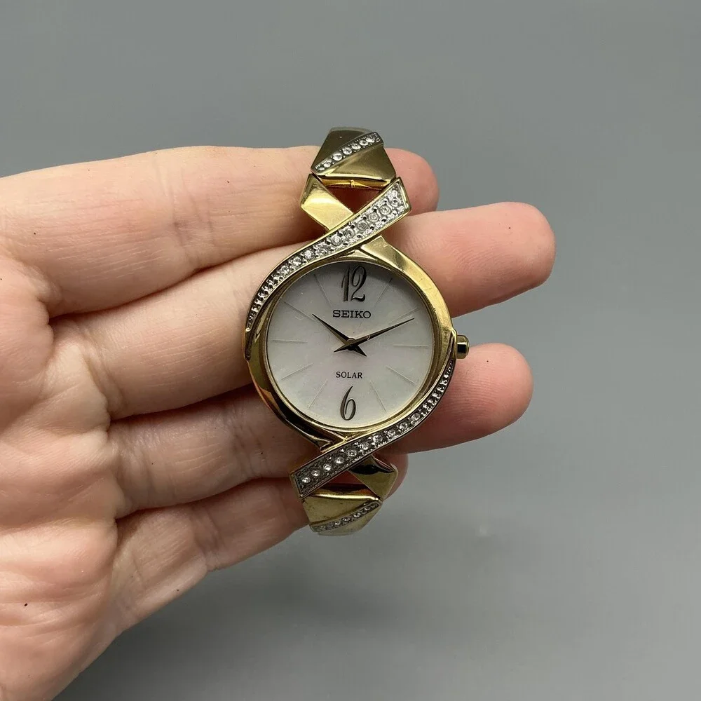 Seiko Solar V115-0BH0 Womens Watch 29mm MOP Dial Gold Tone Crystals 6